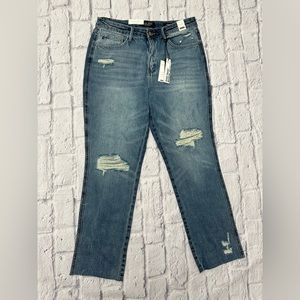 NWT | Judy Blue Bring The Magic Rigid Straight Leg Jeans Medium Wash | 11/30